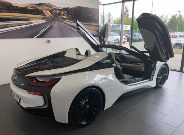 BMW i8 - Image 4