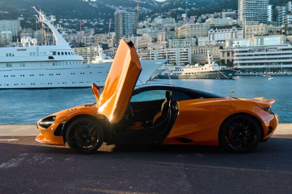 McLaren 750s Spider - Image 6