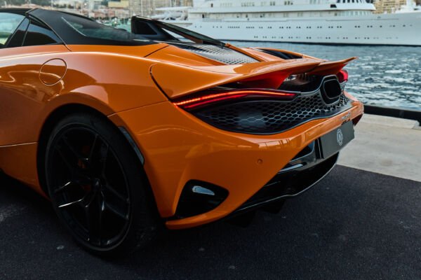 McLaren 750s Spider - Image 8