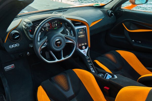 McLaren 750s Spider - Image 9