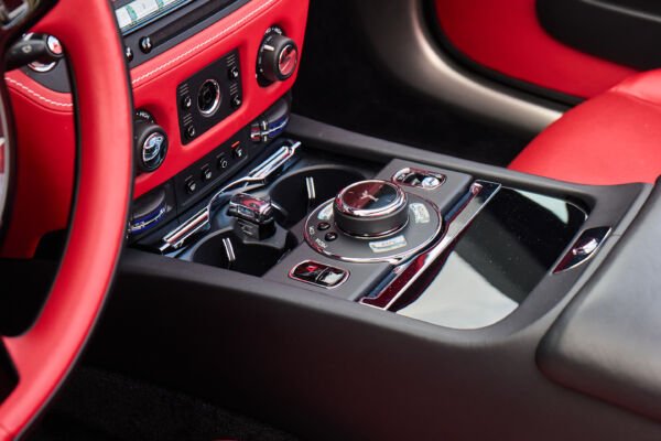 Rolls Royce Dawn - Image 11