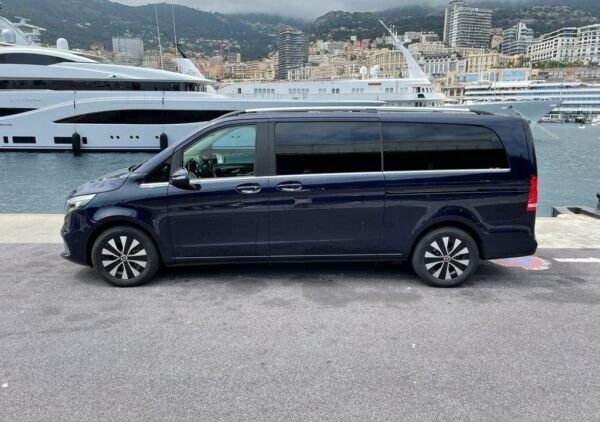 Mercedes V-Class - Image 2