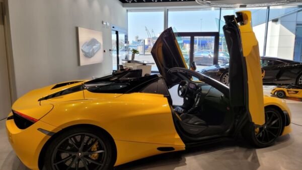 McLaren 720S Spider - Image 3