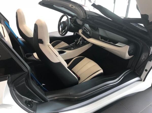 BMW i8 - Image 6