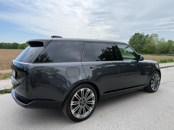 Range Rover Autobiography D350 - Image 2